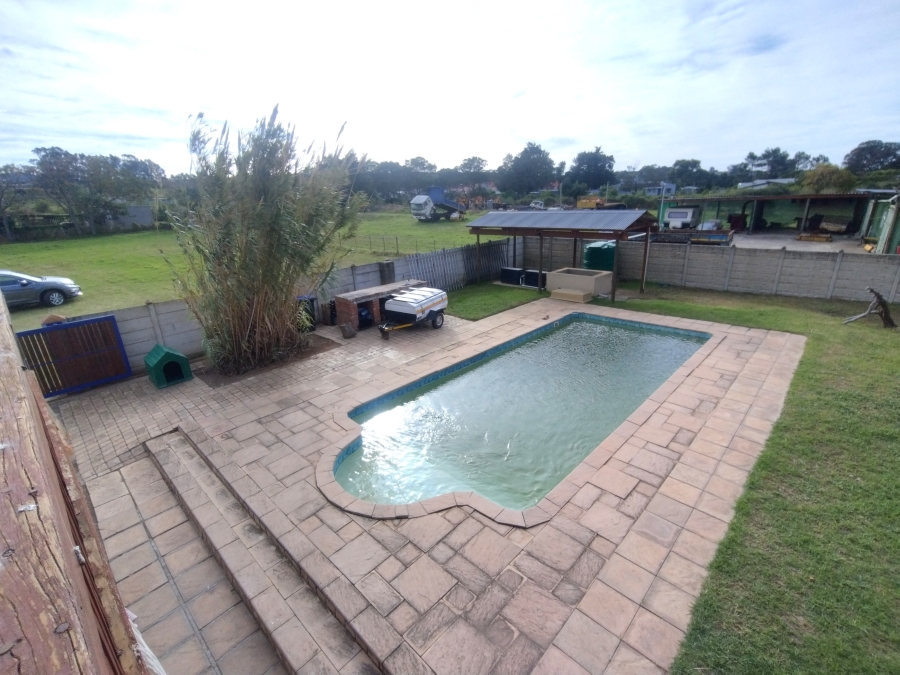 6 Bedroom Property for Sale in Kruisfontein Eastern Cape